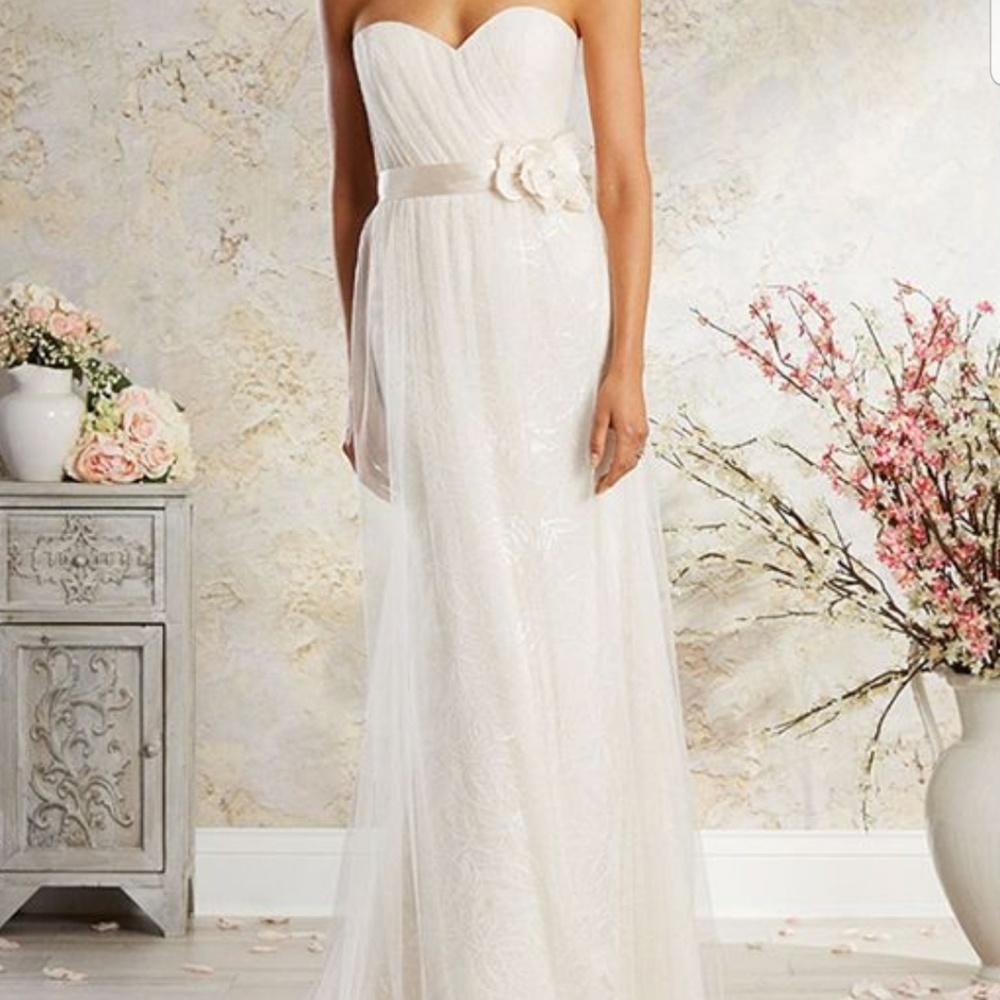 Plus size wedding dress